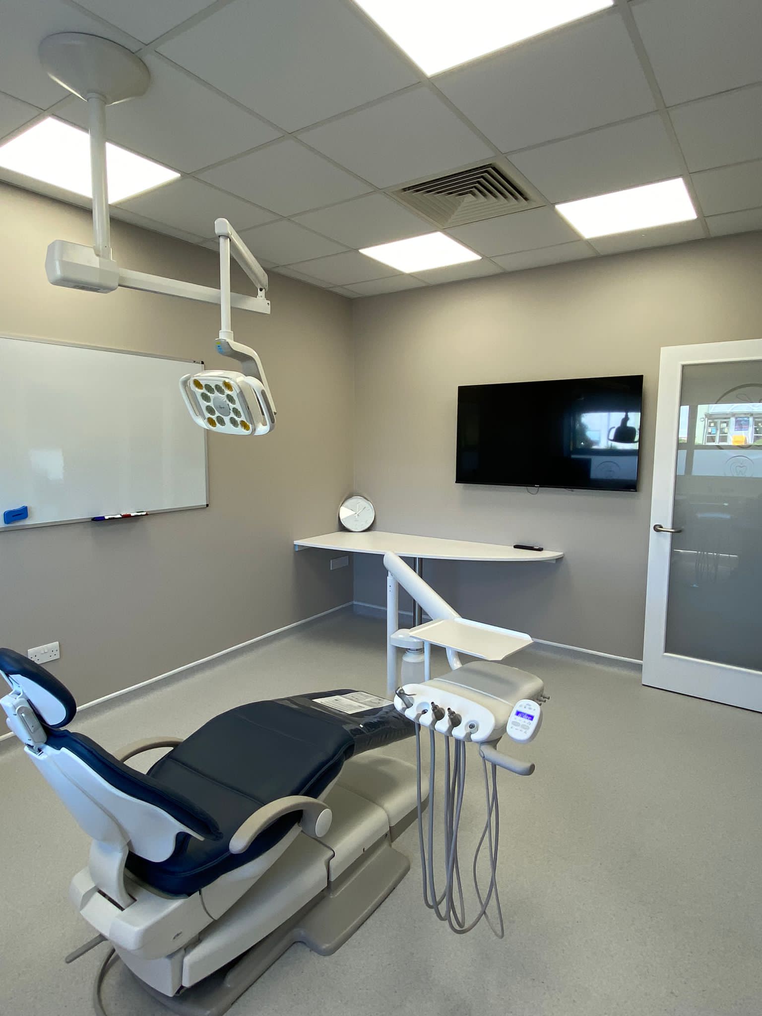 What you can expect after a dental referral at Eilertsen Dental Care. A modern, extremely clean dental clinic.